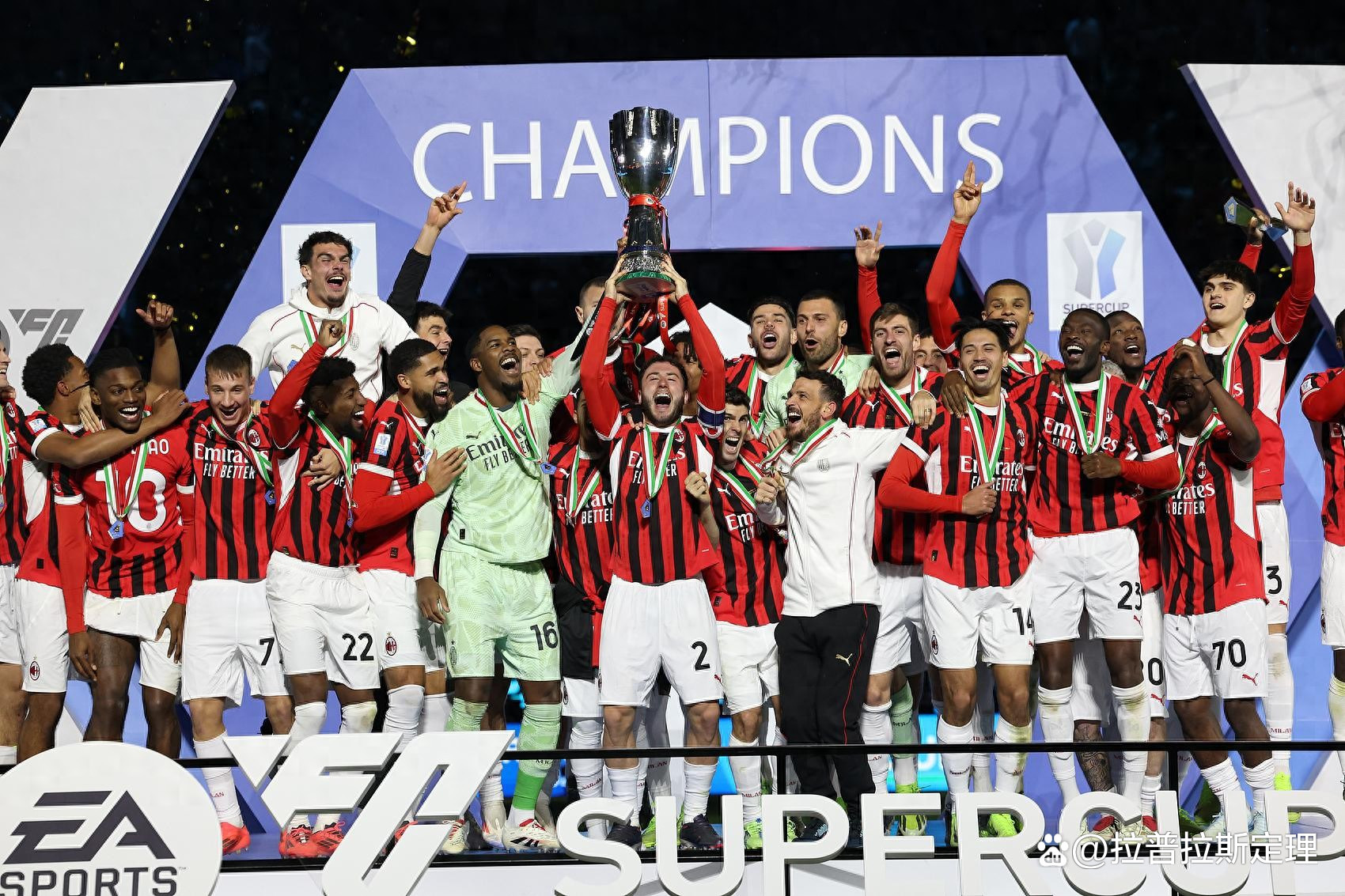 包含AC米兰集结日主帅复盘,志在葡超名次提升,信心回归,年轻球员得到机会的词条 包含AC米兰集结日主帅复盘,志在葡超名次提升,信心回归,年轻球员得到机会的词条