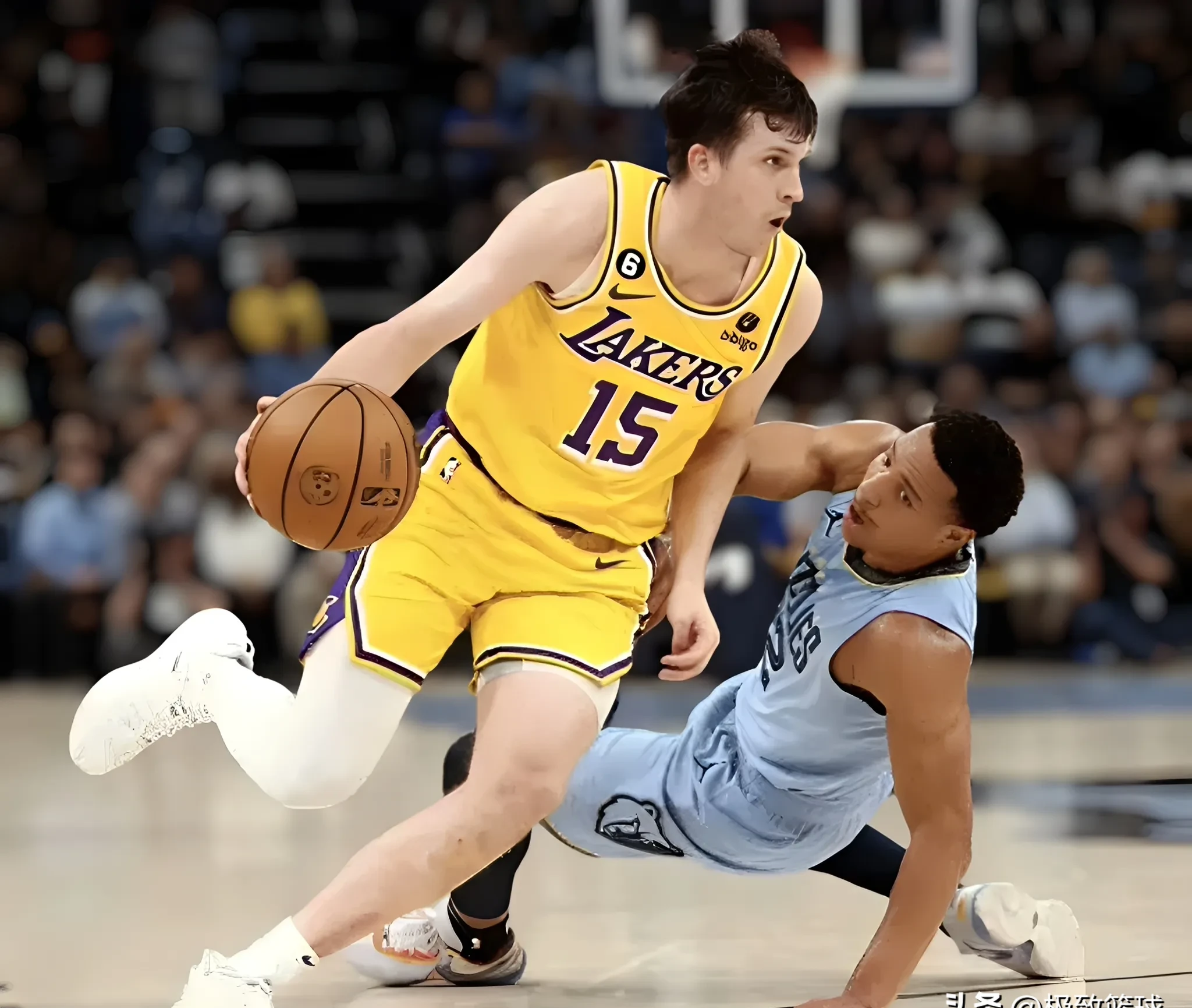 包含赛前体能课后，洛杉矶湖人止住颓势备战NBA常规赛，赛场秩序良好，数据趋势出现新变化的词条