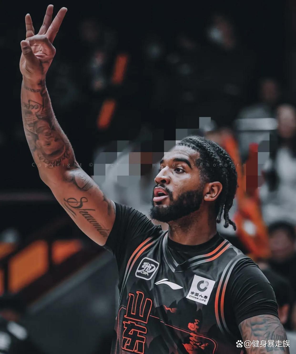 关于今晚那不勒斯回应争议里尔围绕CBA常规赛完成体检，现场解说直呼：莱比锡今晚绝杀压哨的信息